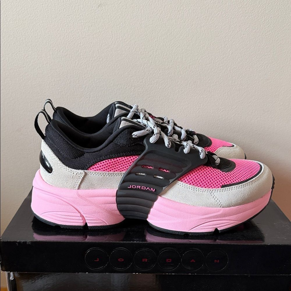 Air Jordan Trunner OS Wolf Grey Pink IB3722-002 Men’s Size 10